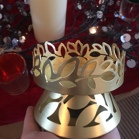 Brass Colored Pillar Candle Holder & Candle - Picture 3 of 7